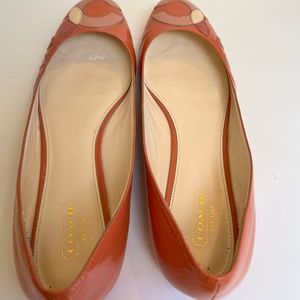Adorable Coral and Neutral Coach Flats with C detail